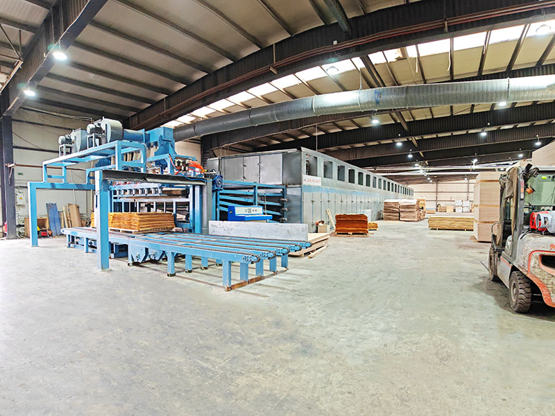 单板午夜AV在线播放.jpg 单板午夜AV在线播放.jpg