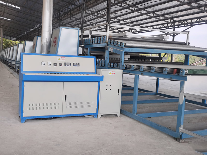 木皮午夜AV在线播放.jpg 木皮午夜AV在线播放.jpg